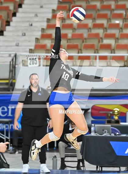 Thumbnail 3 in Valley Christian vs. Snowflake (AIA 3A Final) photogallery.