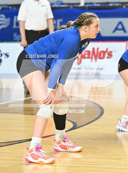 Thumbnail 2 in Valley Christian vs. Snowflake (AIA 3A Final) photogallery.