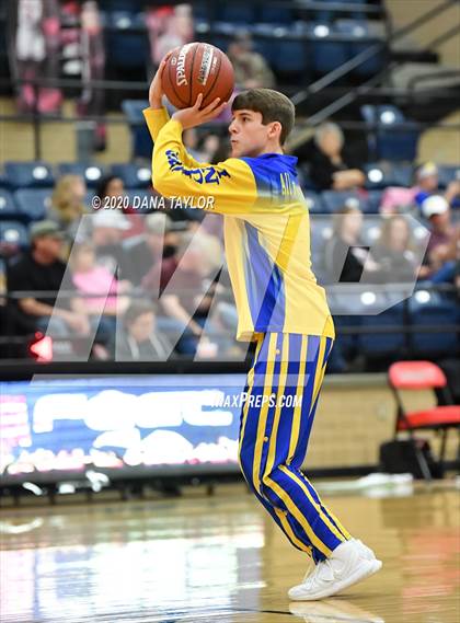 Thumbnail 3 in Graford vs. Lipan (UIL 1A Regional Semifinal) photogallery.
