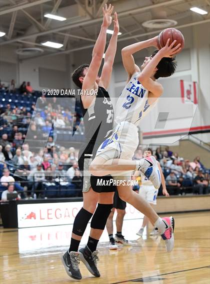 Thumbnail 3 in Graford vs. Lipan (UIL 1A Regional Semifinal) photogallery.