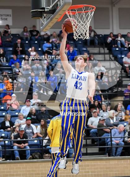 Thumbnail 2 in Graford vs. Lipan (UIL 1A Regional Semifinal) photogallery.