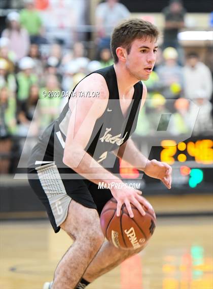 Thumbnail 2 in Graford vs. Lipan (UIL 1A Regional Semifinal) photogallery.