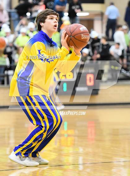 Thumbnail 1 in Graford vs. Lipan (UIL 1A Regional Semifinal) photogallery.
