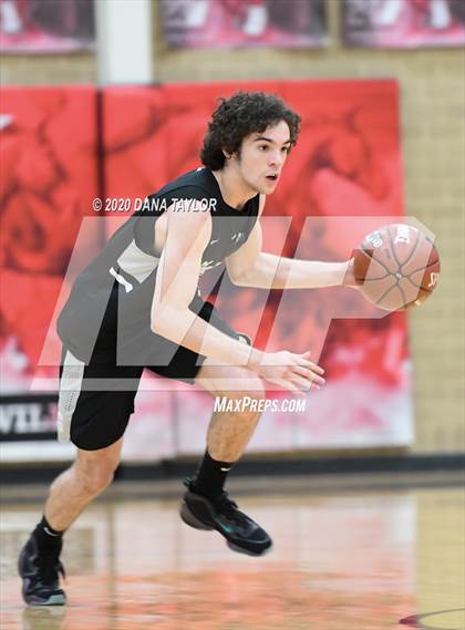 Thumbnail 2 in Graford vs. Lipan (UIL 1A Regional Semifinal) photogallery.