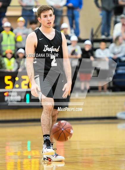 Thumbnail 3 in Graford vs. Lipan (UIL 1A Regional Semifinal) photogallery.