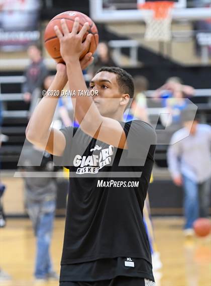 Thumbnail 3 in Graford vs. Lipan (UIL 1A Regional Semifinal) photogallery.
