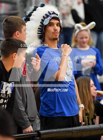 Thumbnail 3 in Graford vs. Lipan (UIL 1A Regional Semifinal) photogallery.