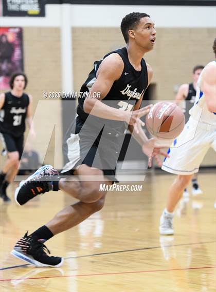 Thumbnail 3 in Graford vs. Lipan (UIL 1A Regional Semifinal) photogallery.