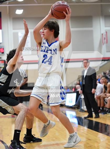Thumbnail 3 in Graford vs. Lipan (UIL 1A Regional Semifinal) photogallery.