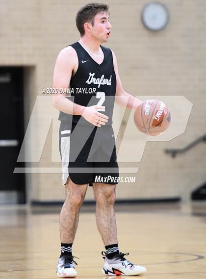 Thumbnail 1 in Graford vs. Lipan (UIL 1A Regional Semifinal) photogallery.