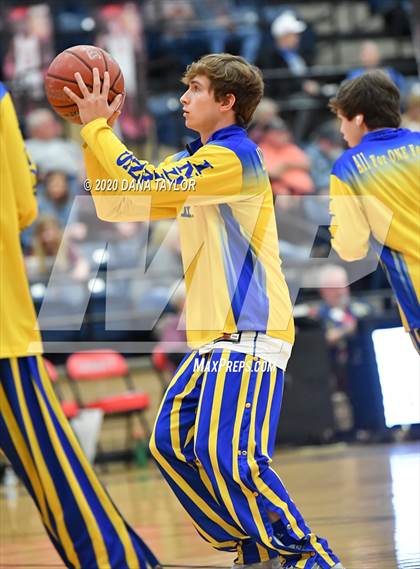 Thumbnail 1 in Graford vs. Lipan (UIL 1A Regional Semifinal) photogallery.