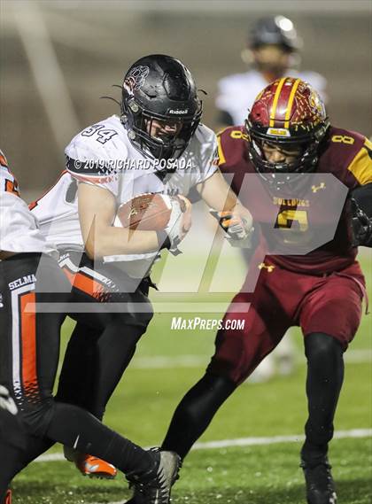 Thumbnail 2 in Selma vs. Highland (CIF SoCal Regional D4-AA Final) photogallery.