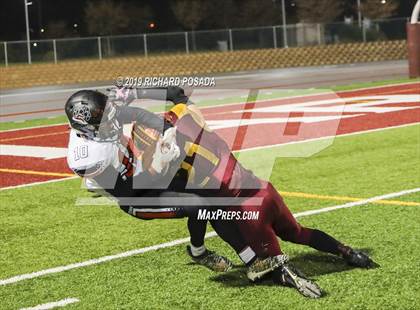Thumbnail 1 in Selma vs. Highland (CIF SoCal Regional D4-AA Final) photogallery.