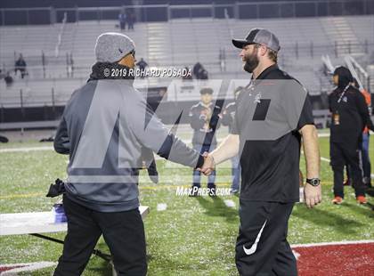 Thumbnail 3 in Selma vs. Highland (CIF SoCal Regional D4-AA Final) photogallery.