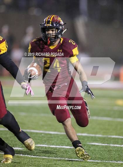 Thumbnail 3 in Selma vs. Highland (CIF SoCal Regional D4-AA Final) photogallery.