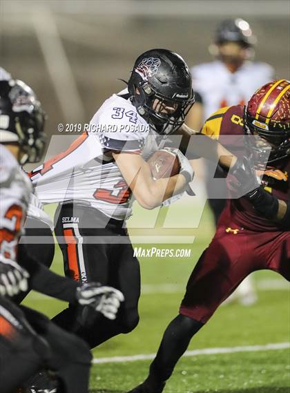 Thumbnail 3 in Selma vs. Highland (CIF SoCal Regional D4-AA Final) photogallery.