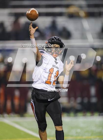 Thumbnail 1 in Selma vs. Highland (CIF SoCal Regional D4-AA Final) photogallery.