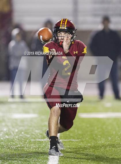 Thumbnail 3 in Selma vs. Highland (CIF SoCal Regional D4-AA Final) photogallery.