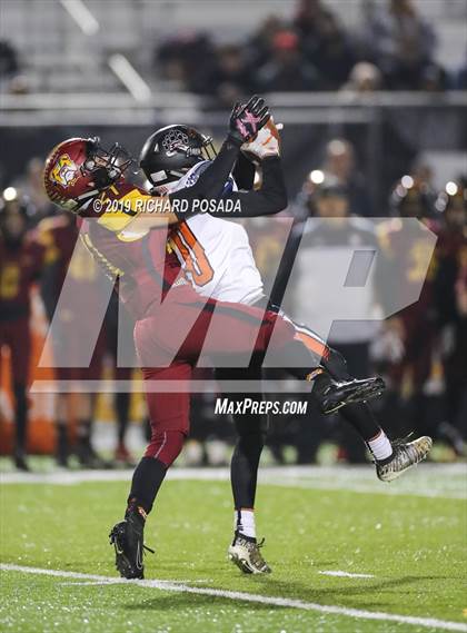 Thumbnail 2 in Selma vs. Highland (CIF SoCal Regional D4-AA Final) photogallery.