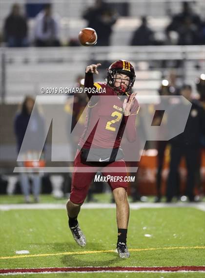 Thumbnail 3 in Selma vs. Highland (CIF SoCal Regional D4-AA Final) photogallery.