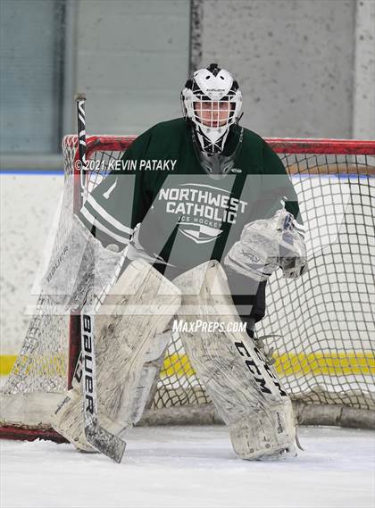 Thumbnail 2 in Northwest Catholic @ Simsbury photogallery.
