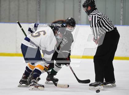 Thumbnail 2 in Northwest Catholic @ Simsbury photogallery.