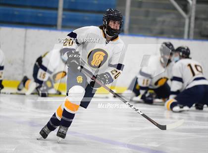 Thumbnail 2 in Northwest Catholic @ Simsbury photogallery.