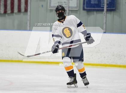 Thumbnail 2 in Northwest Catholic @ Simsbury photogallery.