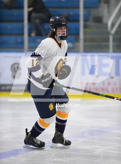 Thumbnail 2 in Northwest Catholic @ Simsbury photogallery.