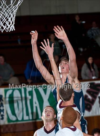 Thumbnail 2 in Casa Roble vs. Woodcreek (Kendall Arnett) photogallery.