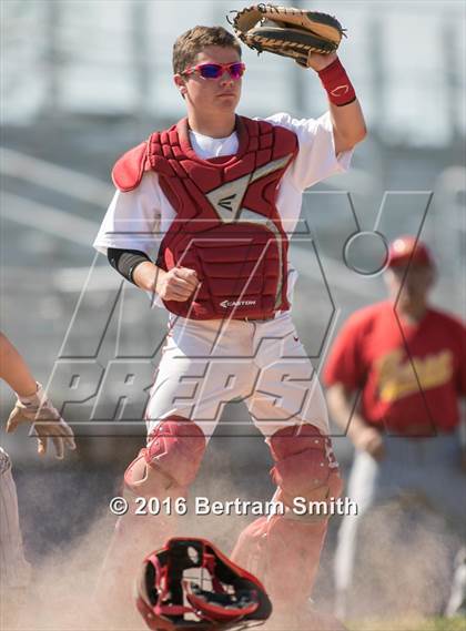 Thumbnail 2 in Williamsville East vs. Iroquois (Section 6 Class A Final) photogallery.
