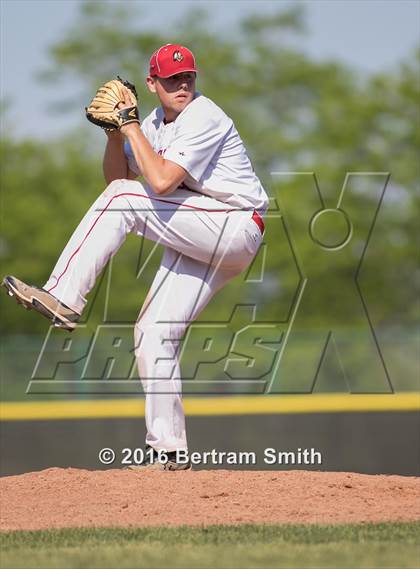 Thumbnail 2 in Williamsville East vs. Iroquois (Section 6 Class A Final) photogallery.