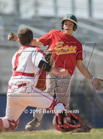 Thumbnail 1 in Williamsville East vs. Iroquois (Section 6 Class A Final) photogallery.