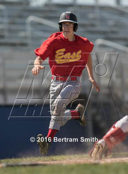 Thumbnail 3 in Williamsville East vs. Iroquois (Section 6 Class A Final) photogallery.
