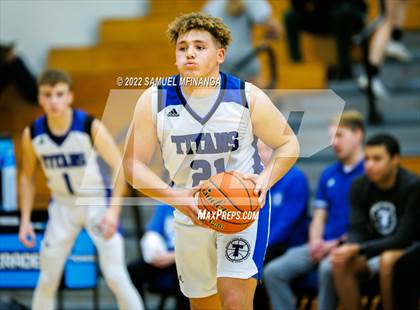 Thumbnail 1 in Norris @ Papillion-LaVista South photogallery.
