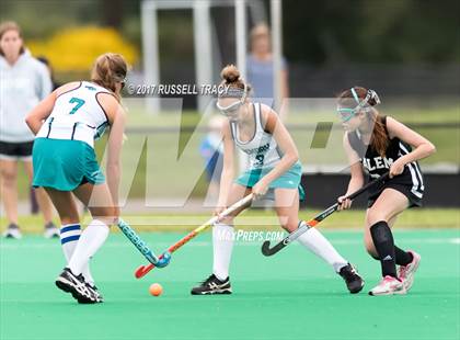 Thumbnail 3 in Hickory vs Salem  photogallery.