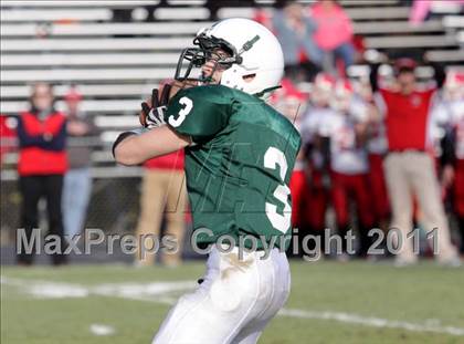 Thumbnail 2 in Dover vs Spaulding (NHIAA D2 Semifinal) photogallery.