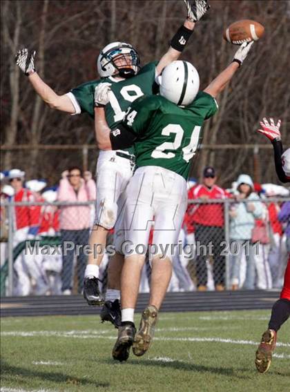 Thumbnail 3 in Dover vs Spaulding (NHIAA D2 Semifinal) photogallery.