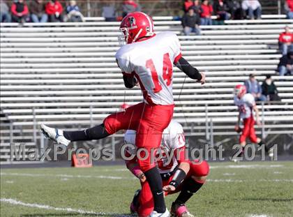 Thumbnail 1 in Dover vs Spaulding (NHIAA D2 Semifinal) photogallery.