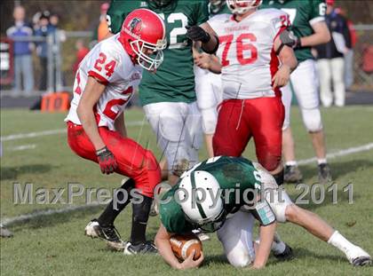 Thumbnail 1 in Dover vs Spaulding (NHIAA D2 Semifinal) photogallery.