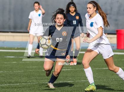 Thumbnail 2 in St. Lucy's @ Cantwell-Sacred Heart (La Salle Tournament) photogallery.