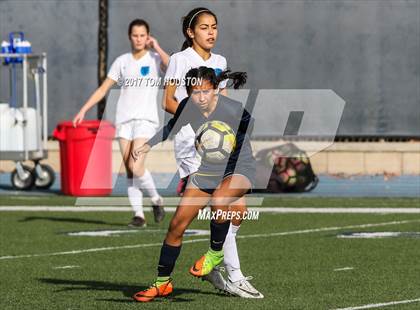 Thumbnail 2 in St. Lucy's @ Cantwell-Sacred Heart (La Salle Tournament) photogallery.