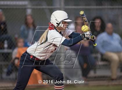 Thumbnail 2 in Franklin County vs Lawrence County (TSSAA District 8-AAA Playoff) photogallery.
