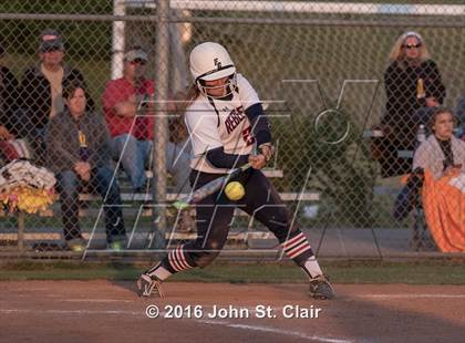 Thumbnail 3 in Franklin County vs Lawrence County (TSSAA District 8-AAA Playoff) photogallery.