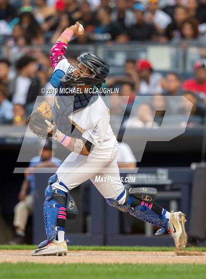 Thumbnail 2 in Luperon vs Beacon (PSAL Section 12 AAA Final) photogallery.