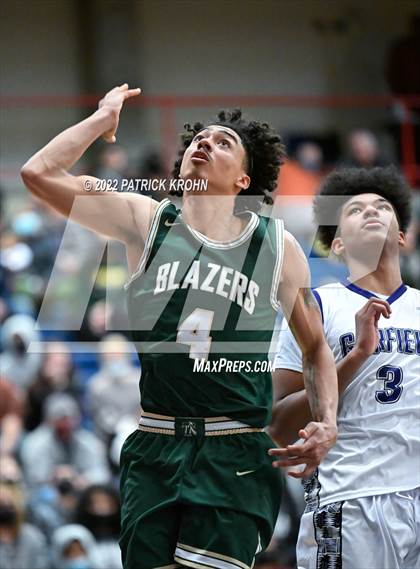 Thumbnail 3 in Garfield vs. Timberline (Regional 3A Playoffs) photogallery.