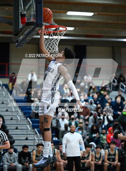 Thumbnail 2 in Garfield vs. Timberline (Regional 3A Playoffs) photogallery.