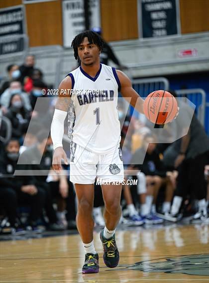 Thumbnail 1 in Garfield vs. Timberline (Regional 3A Playoffs) photogallery.
