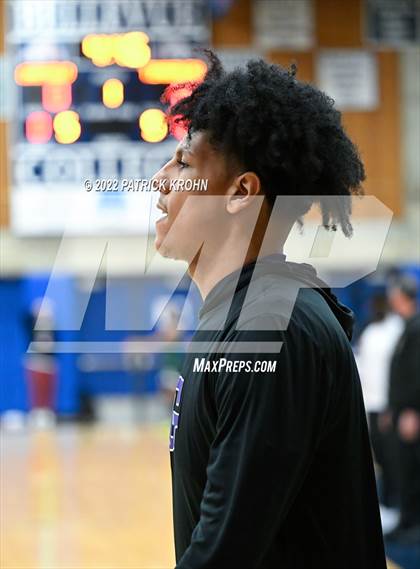 Thumbnail 3 in Garfield vs. Timberline (Regional 3A Playoffs) photogallery.