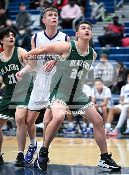 Thumbnail 2 in Garfield vs. Timberline (Regional 3A Playoffs) photogallery.